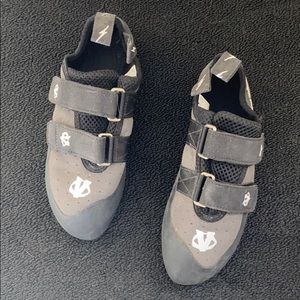 Evolv vtr3d rock climbing shoe